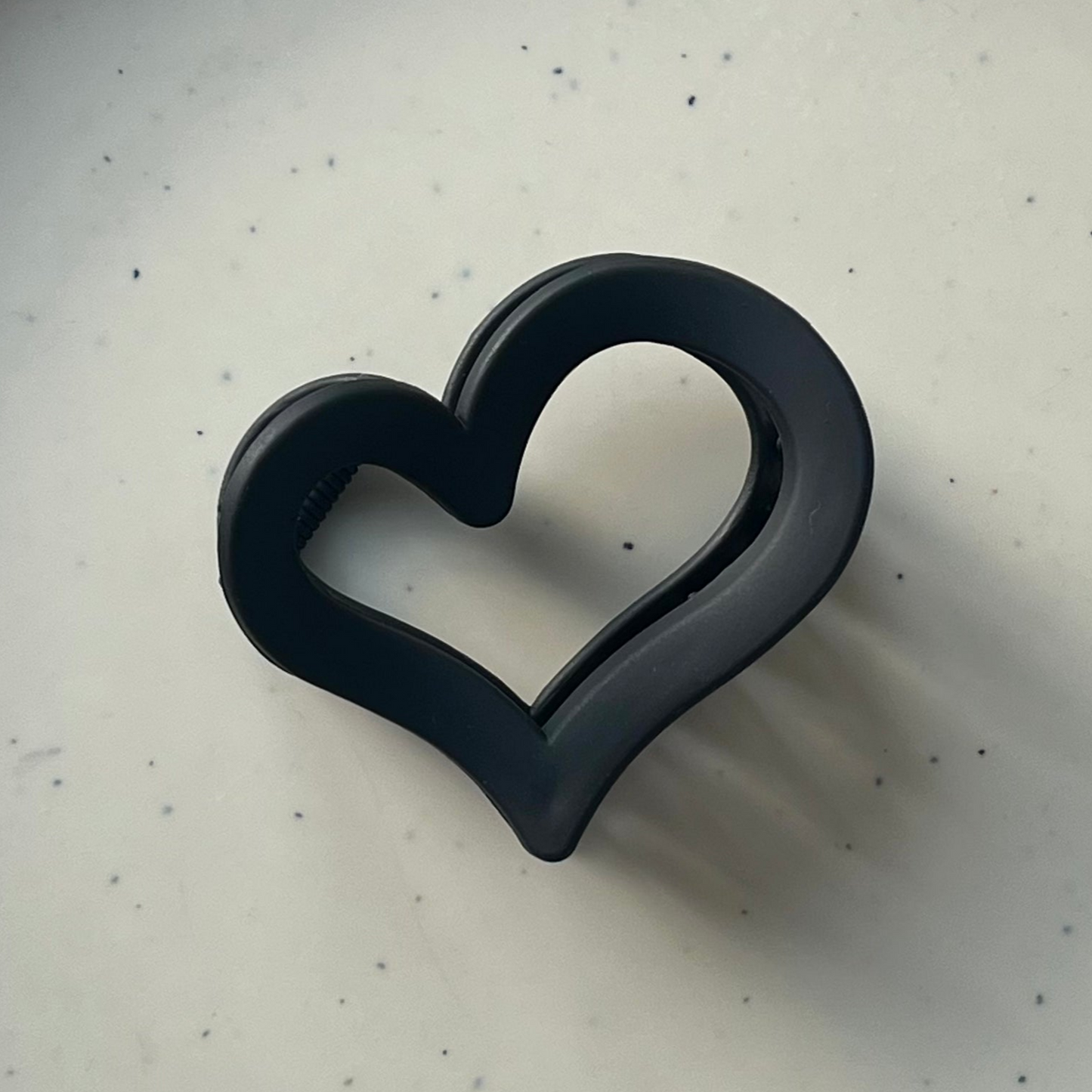 HeartEase Matte Hair Claw Clip - Midnight Black